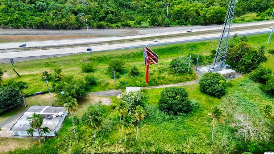 Bo. Coto Norte, Casa en Manati - Imagen 8
