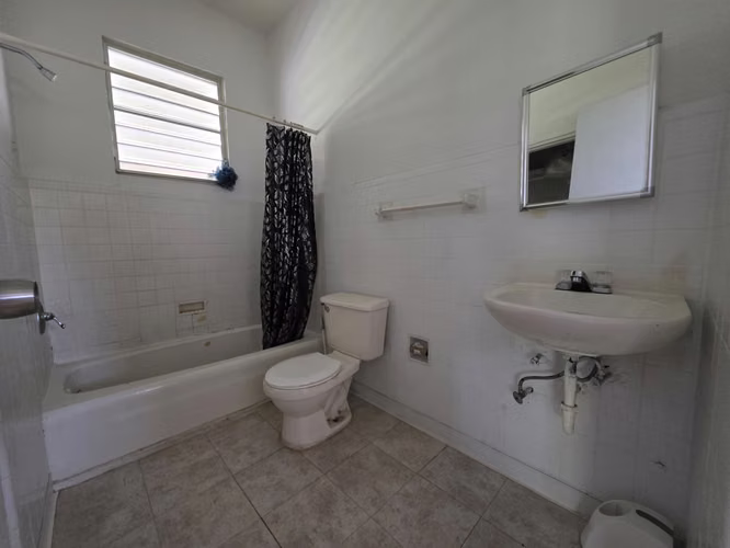 Calle Romanguera, Casa en Mayaguez - Imagen 4