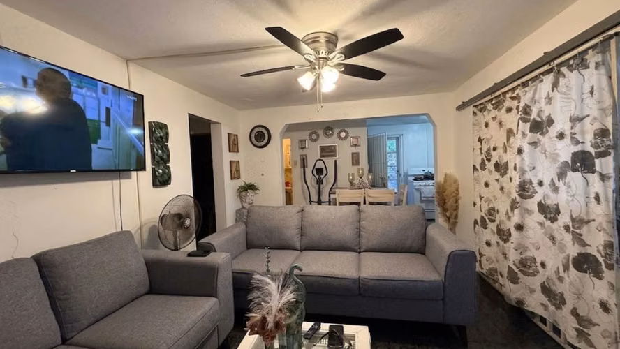 Bo. Magueyes, Casa en Barceloneta - Imagen 2
