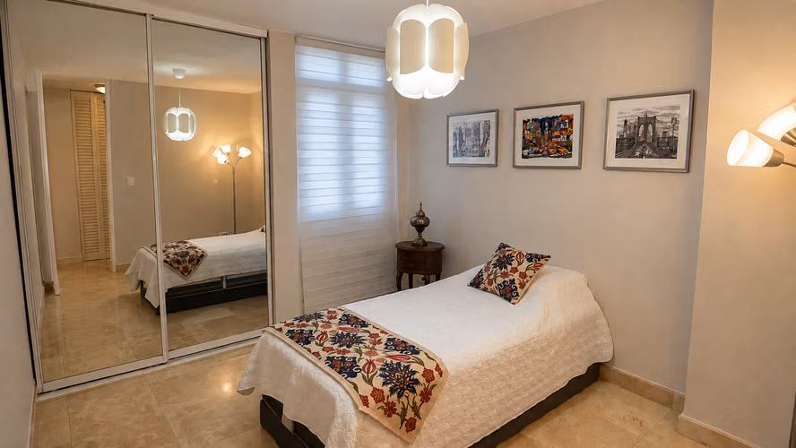 Cond. Laguna Gardens, Apartamento en Carolina
