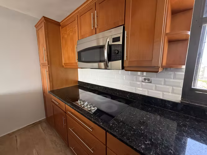 Cond. Plaza Inmaculada, Apartamento en San Juan