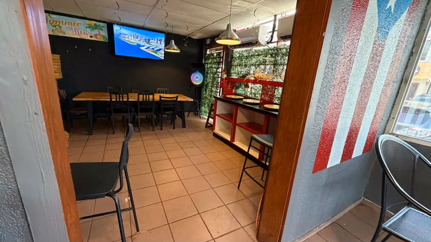 Negocio Comercial en San Juan