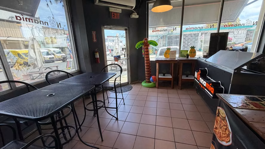 Negocio Comercial en San Juan