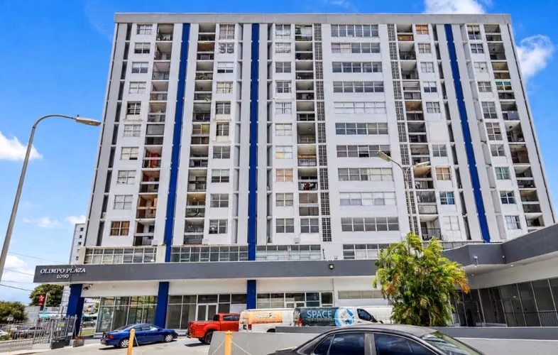 Penthouse Panorámico | Agua 24/7 | $1,200