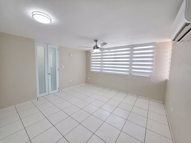 Urb Las Nereidas, Casa en Cabo Rojo