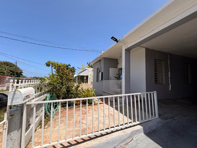 Bo. Victor Rojas 2, Casa en Arecibo