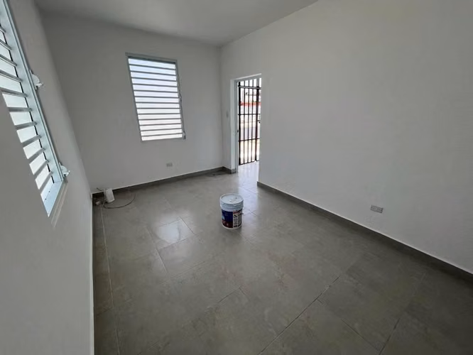 Casa 3-1 recién remodelada Bo. Amelia