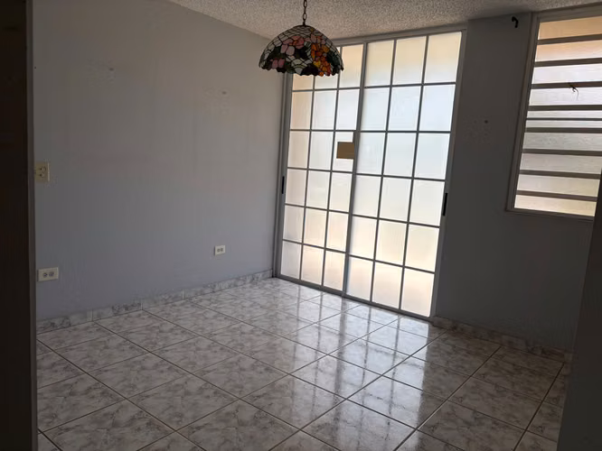 Urb. Sultana, Casa en Mayaguez