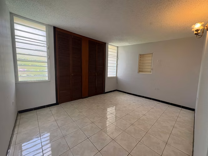 Urb. Sultana, Casa en Mayaguez