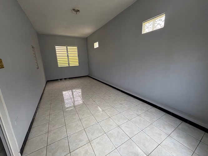 Urb. Sultana, Casa en Mayaguez