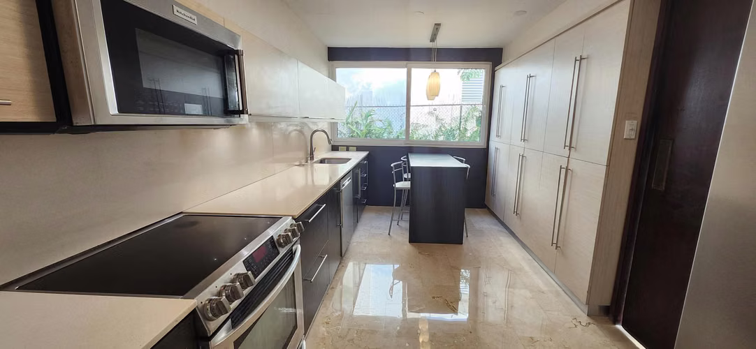 Urb. Caparra Hills, Casa en Guaynabo