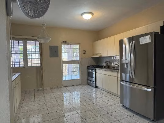 SE ALQUILA RESIDENCIA EN BOQUERÓN