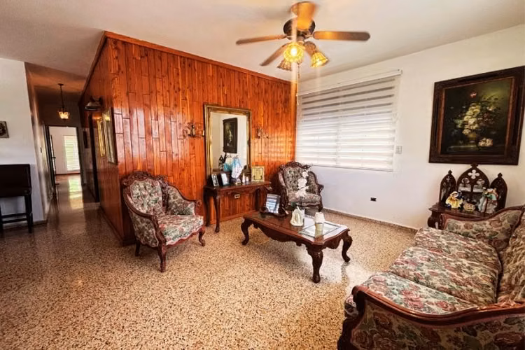 Bo. Dos Bocas, Casa en Corozal
