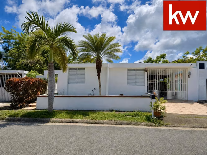 Urb. Lomas de Luquillo, Casa en Luquillo