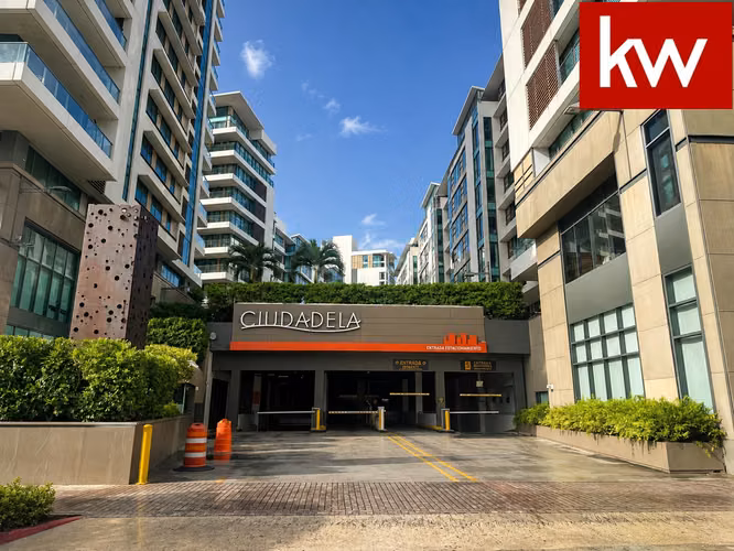 Cond. Torre Plaza San Mateo, Apartamento en San Juan