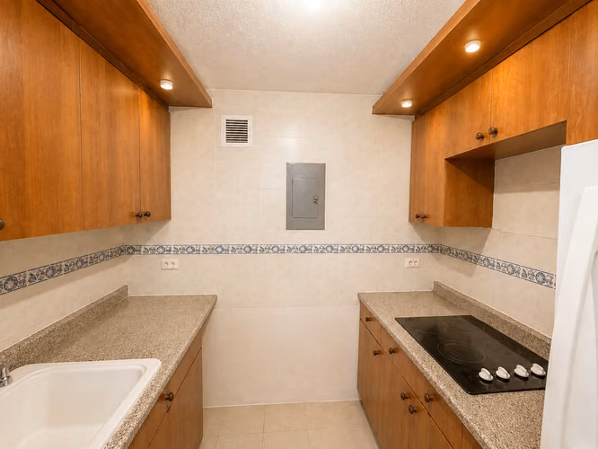 Cond. Torres De Cervantes, Apartamento en San Juan - Imagen 4
