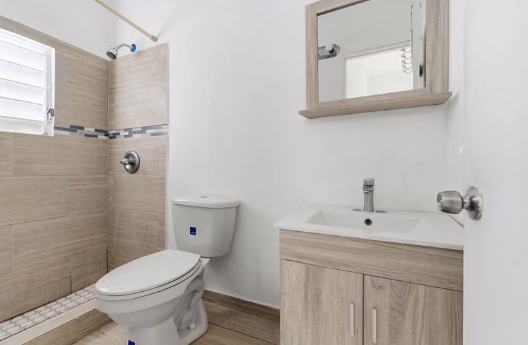 Hermosa condominio de 1 dormitorio