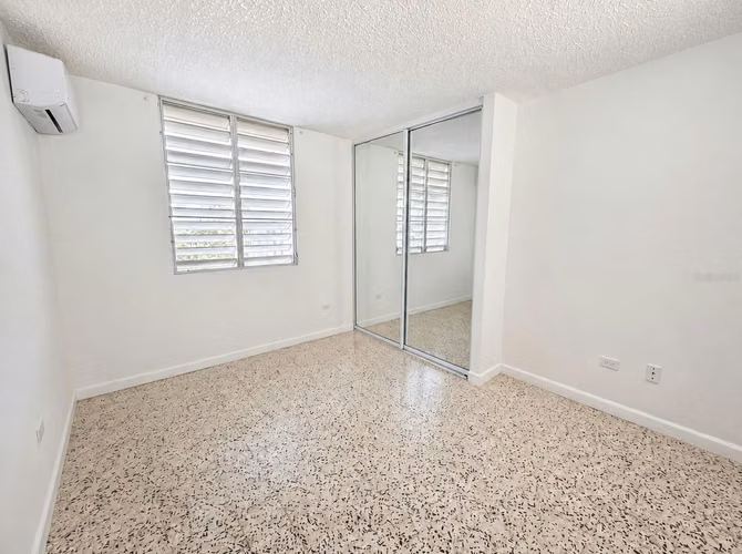 Amplia y acogedora casa familiar en alquiler con opción a compra en Flamingo Hills, Bayamón