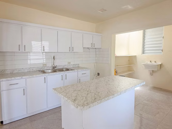 Bo. Alturas de Yanez, Casa en Florida - Imagen 8