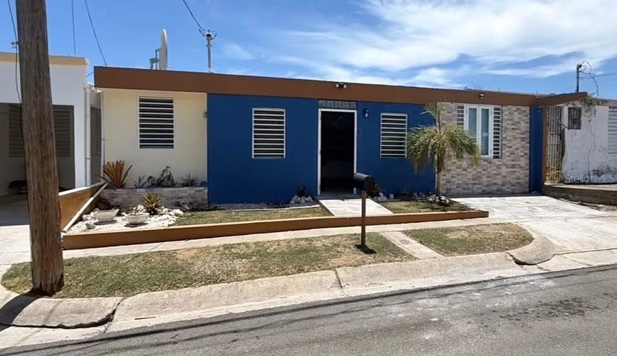 Casa unifamiliar de hormigón en alquiler