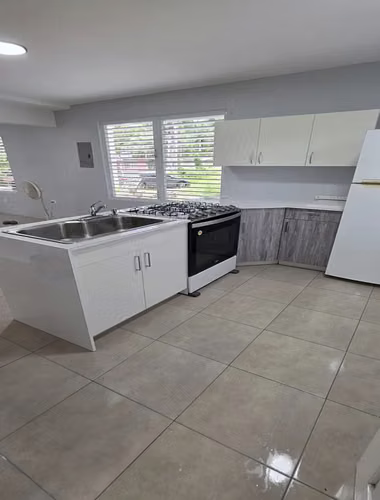 ¡Bienvenido a tu nuevo y tranquilo hogar en Aguada, Puerto Rico! - Imagen 2