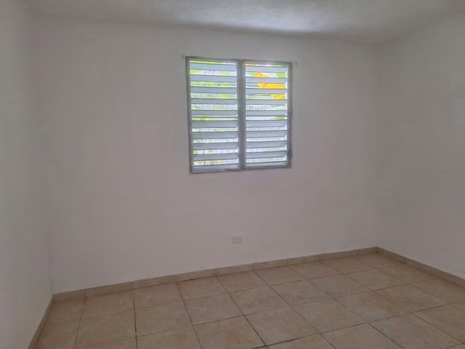 Urb. Santa Juanita, Casa en Bayamón - Imagen 9