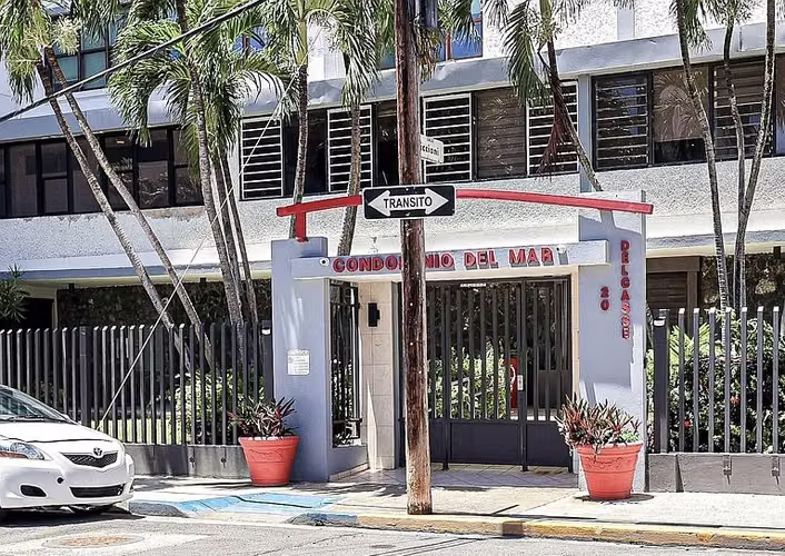 Ubicado en el centro del barrio más transitable y deseable de Condado. - Imagen 16