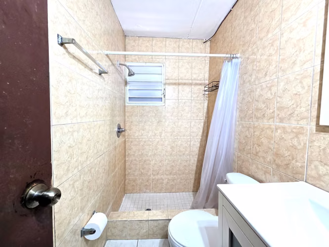 Urb. Vista Mar, Propiedad Comercial en Carolina