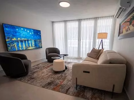 LUXURY RENOVATED AND FURNISHED APARTMENT IN FLORAL PARK