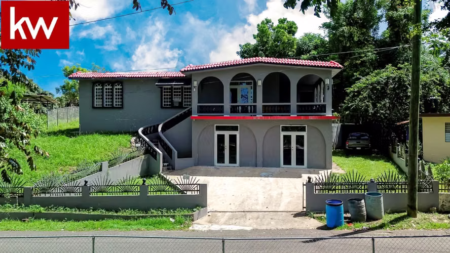 Bo. Hoyamala, House in San Sebastian