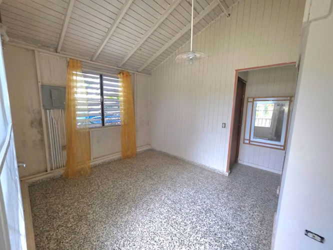 Bo. Perchas, Casa en San Sebastian