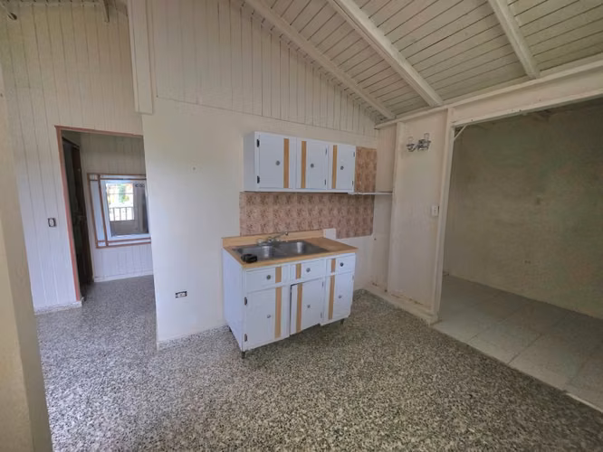 Bo. Perchas, Casa en San Sebastian