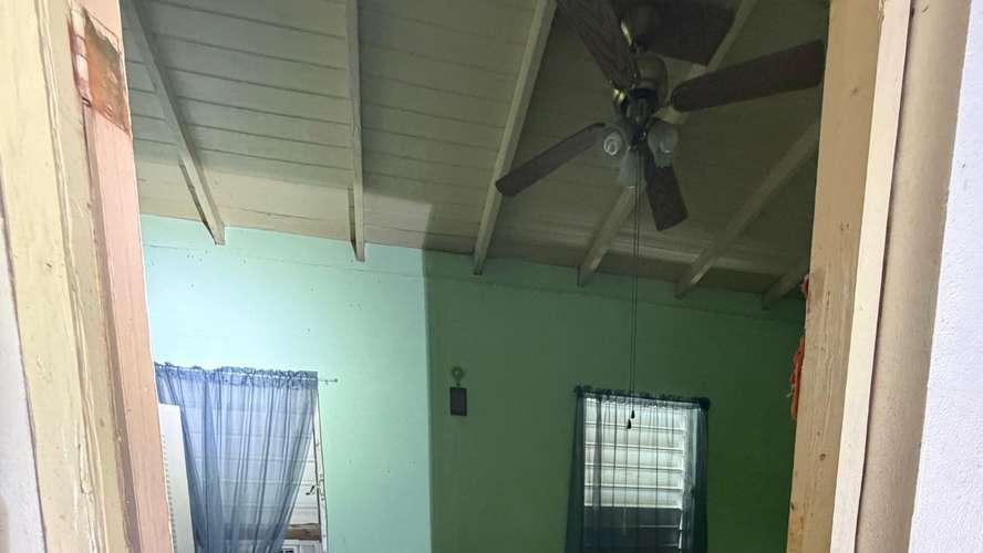 Calle Dr Escabi, Casa en Mayaguez