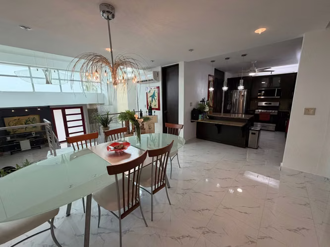 Urb. Laderas de San Juan, Casa en San Juan