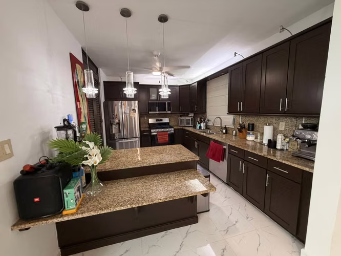 Urb. Laderas de San Juan, Casa en San Juan