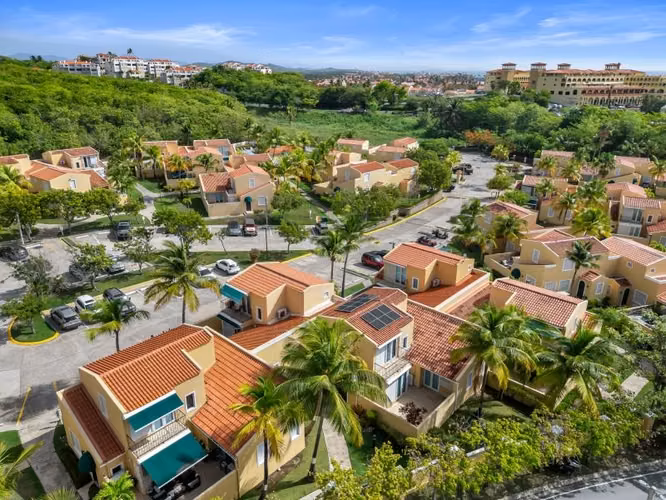 Cond. Las Villas en Palmas - Humacao - Imagen 3
