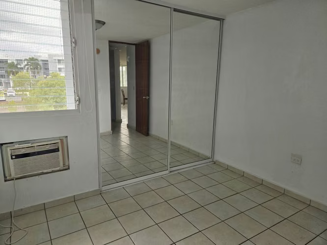 Cond. Loma Alta Village, Apartamento en Carolina - Imagen 12