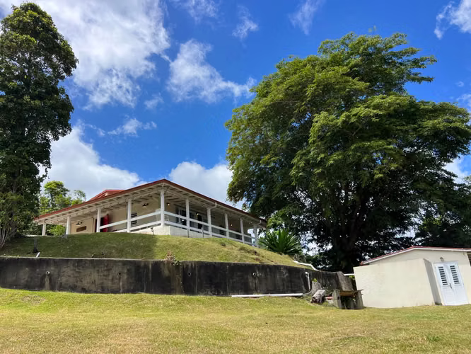 Urb. Villas de Carite, Casa en Guayama