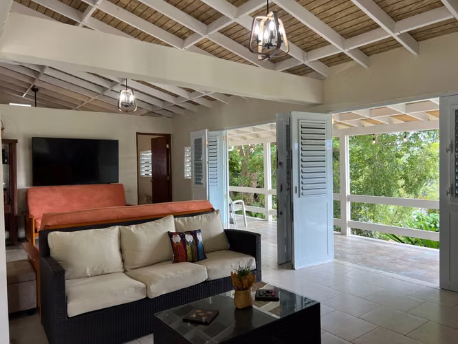 Urb. Villas de Carite, Casa en Guayama