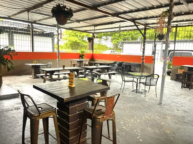 Bo. Ceiba Norte, Llave Comercial en Juncos