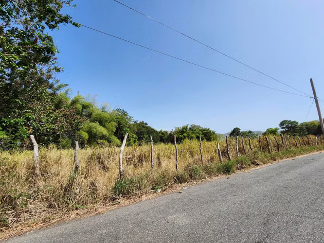 Bo. Llanos Tuna, Terreno en Cabo Rojo