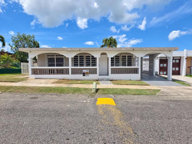 Urb. Sultana, Casa en Mayaguez
