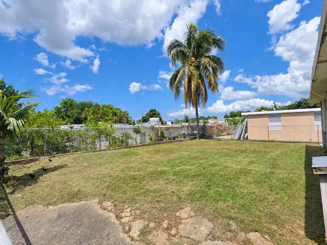 Urb. Sultana, Casa en Mayaguez