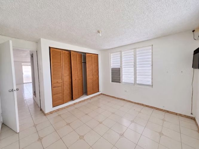 Urb. Sultana, Casa en Mayaguez