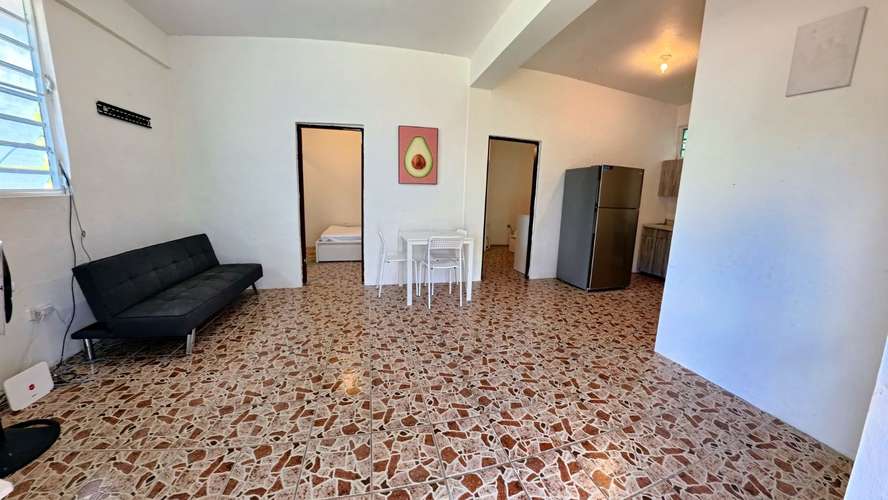Bo. Higuillar, Casa en Dorado