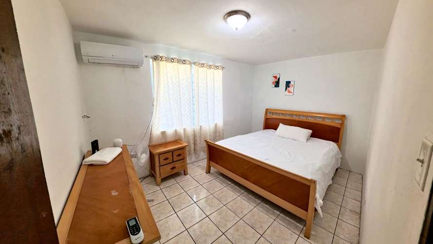 Bo. Higuillar, Casa en Dorado