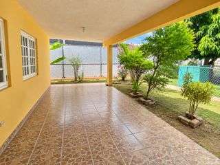 Urb. Jardines Fagot, Casa en Ponce