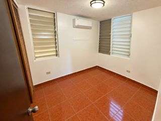 Urb. Jardines Fagot, Casa en Ponce