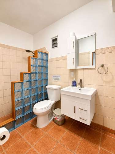Fully Furnished 2BR Apartment | Utilities Included | Prime Carolina Location