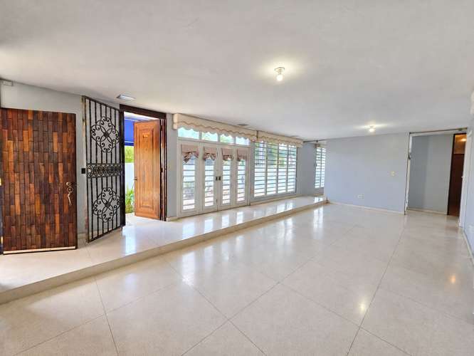 Urb. Villa Sonsire, Casa en Mayaguez - Imagen 3